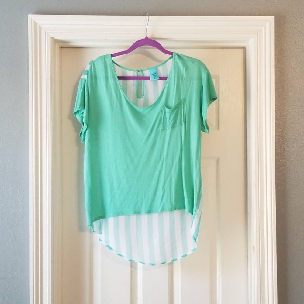 High/Low Striped Pocket Tee
